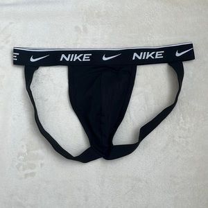 Men’s boxer briefs size M